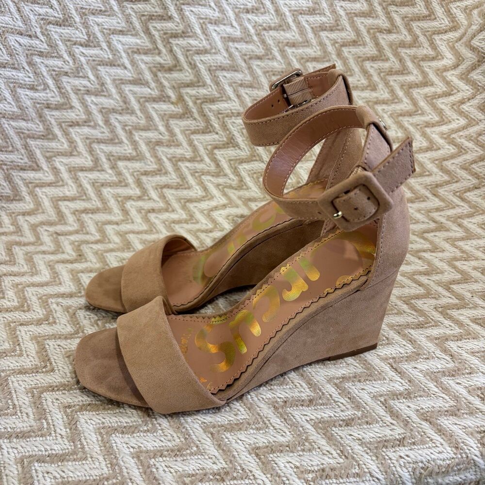 Circus by Sam Edelman Women’s Elgin Wedge Sandals - Picture 3 of 7